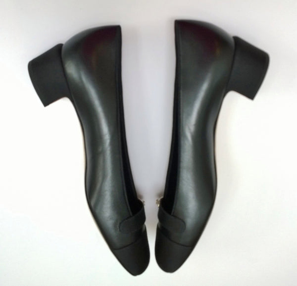 Chanel Black Leather and Grosgrain Block Heel Shoes with CC Pearl Detail