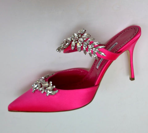 Manolo Blahnik Lurum 90 Heels in Pink Satin with Strass Rhinestone Mules
