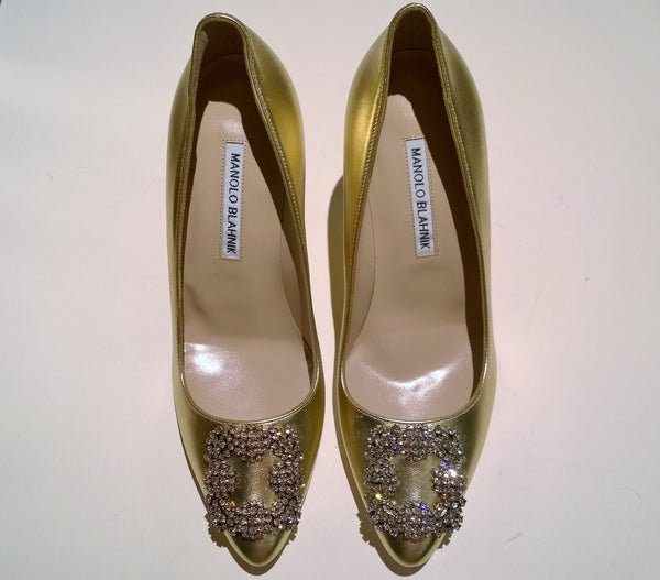 Manolo Blahnik Gold Leather Hangisi Rhinestone Buckle 90 Heels NIB Shoes