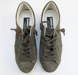 Golden Goose Super-Star Dark Green Distressed Suede-Trimmed Full-Grain Leather Sneakers New in Box