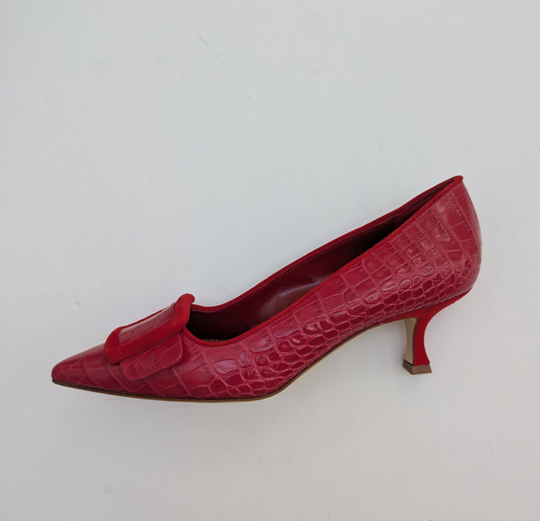 Manolo Blahnik Maysale 50 Embossed Croc Bright Red Leather Kitten Heels New