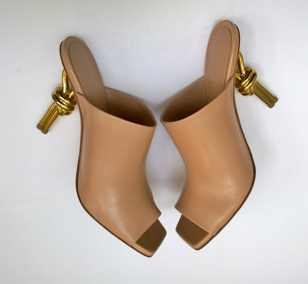 Bottega Veneta Cipria Beige Leather Knot Sandals with Metal Heels New in Box