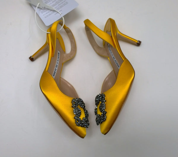 Manolo Blahnik Hangisi 70 Bright Yellow Satin Slingback Heels New with Box