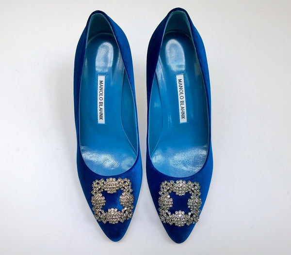 Manolo Blahnik Hangisi Bright Blue Velvet 70 Rhinestone Buckle Heels New in Box