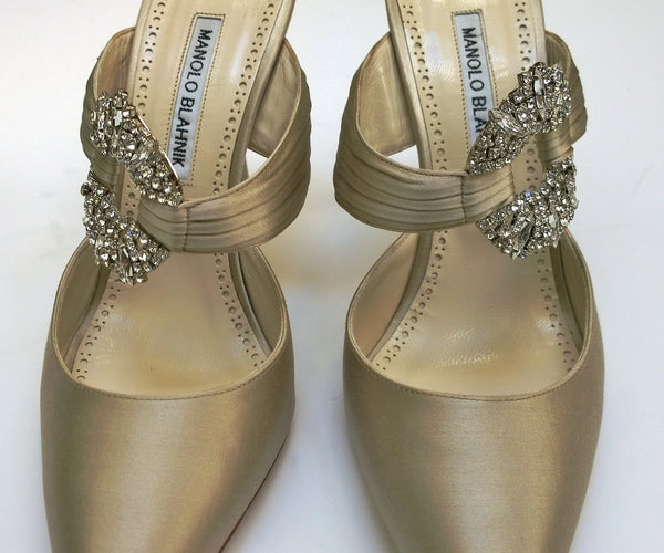 Manolo Blahnik Maidugura 105 Oyster Satin Heels New Mules Maidugura