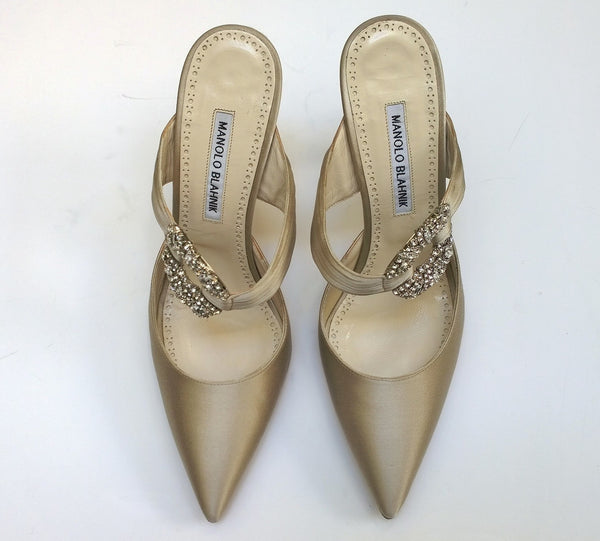 Manolo Blahnik Maidugura 105 Oyster Satin Heels New Mules Maidugura