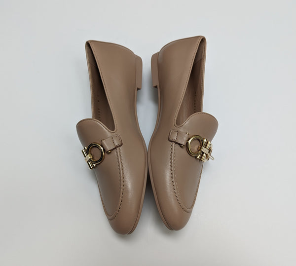 Ferragamo Trifoglio Stone Leather Loafers Flats