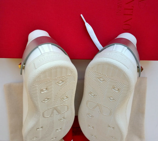 Valentino Garavani Backnet V-logo White Leather Trainers with Silver Tab Rockstud sneakers