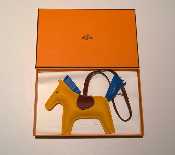 Hermès Rodeo MM Jaune D'or Bleu Zanzibar Rouge H Horse Leather Bag Charm